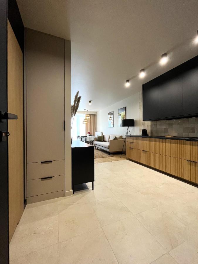 Wyszynskiego Apartment - Self Check-In 20H - Parking &Lift Вроцлав Экстерьер фото