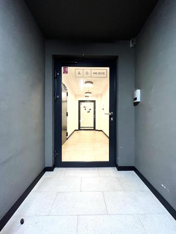 Wyszynskiego Apartment - Self Check-In 20H - Parking &Lift Вроцлав Экстерьер фото